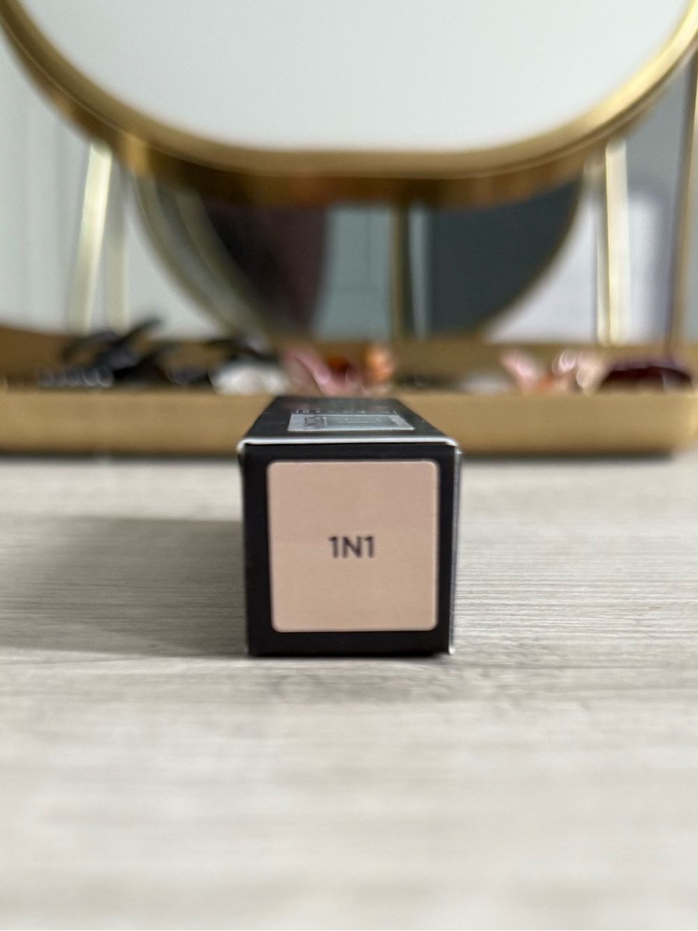 New Laura Mercier real flawless concealer 1N1 - Picture 3 of 4